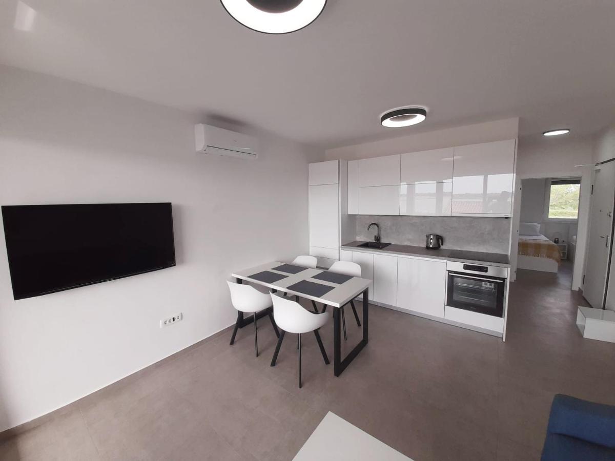 Apartments Anda Нин Экстерьер фото